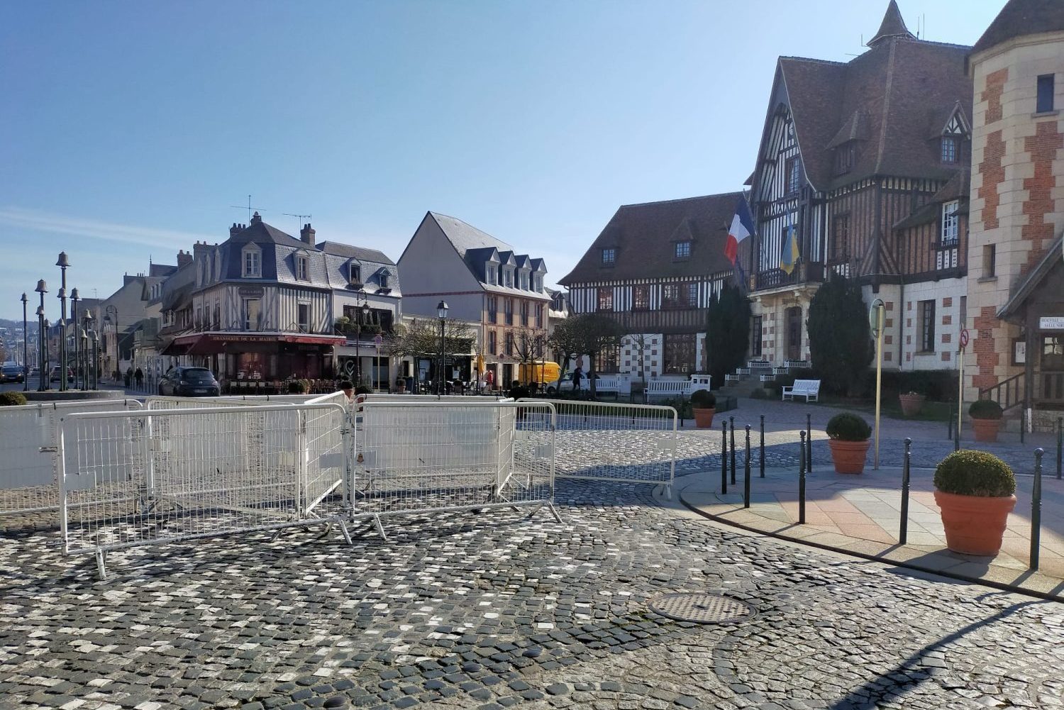 Photo AVANT - Rue Eugène COLAS Deauville